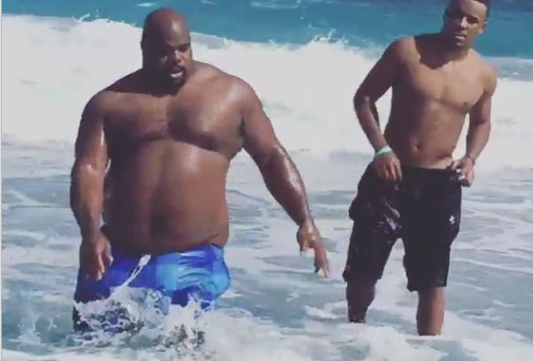 Vince Wilfork shows off incredible 'reverse' body transformation